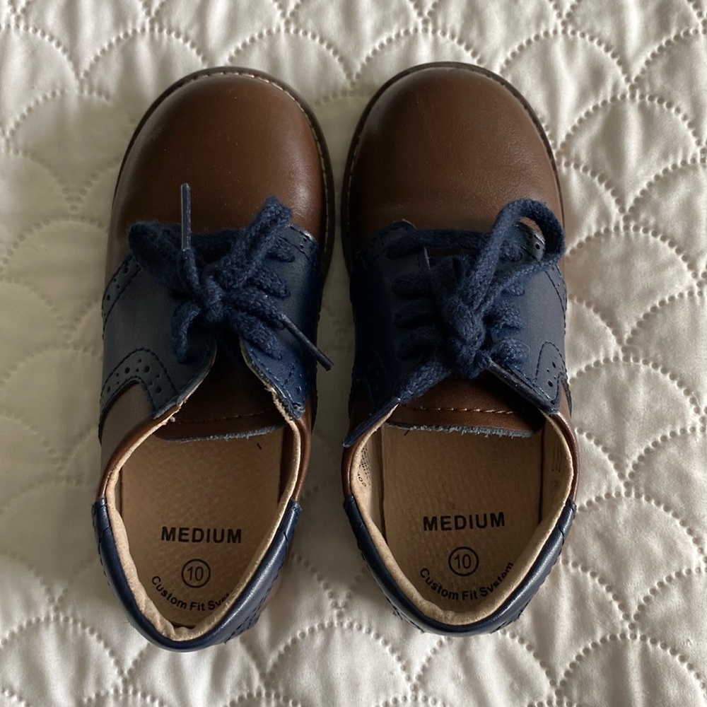 Boys size 10T Footmates Connor saddle shoes
